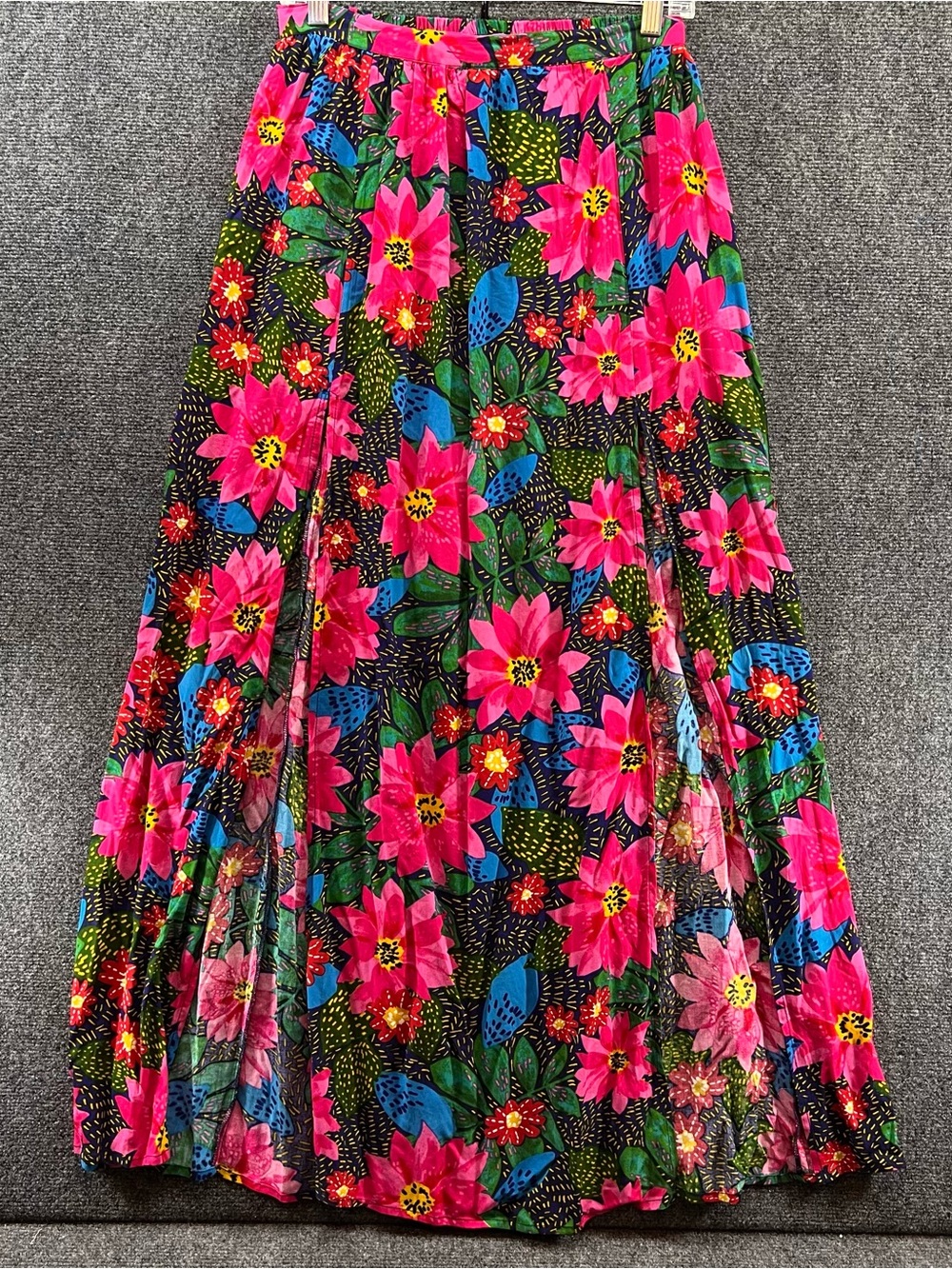 Patrons Of Peace Jrs Maxi Skirt Double Slit Medium Pink‎ Floral Tropical Flirty